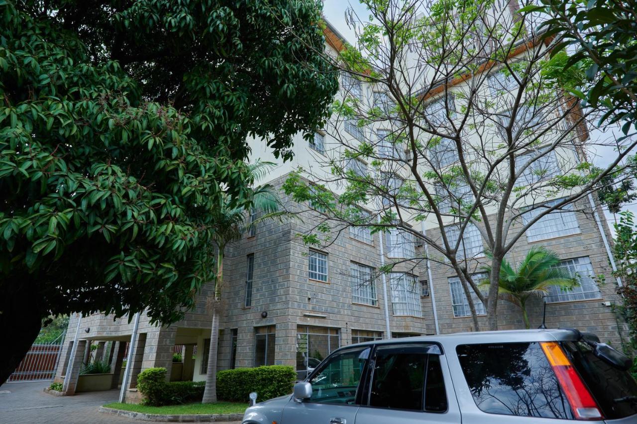 Batians Apartment Hotel Nairobi Exterior photo