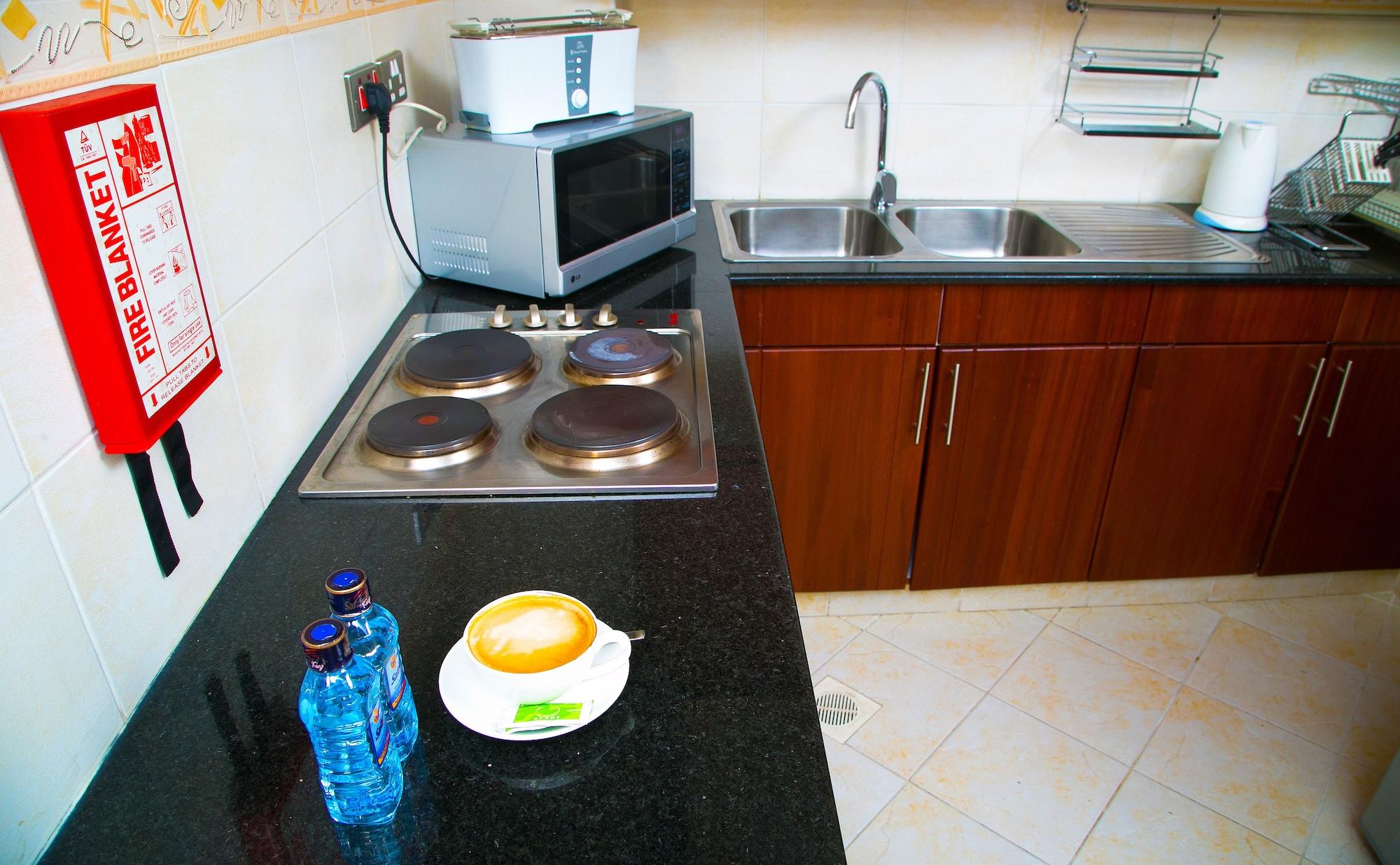 Batians Apartment Hotel Nairobi Exterior photo