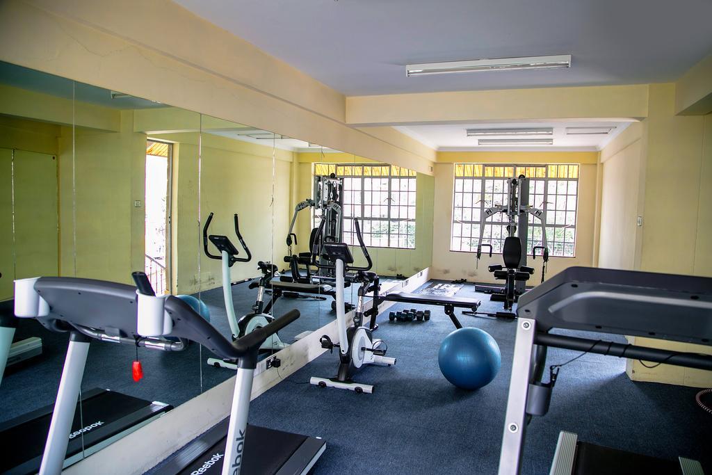 Batians Apartment Hotel Nairobi Exterior photo
