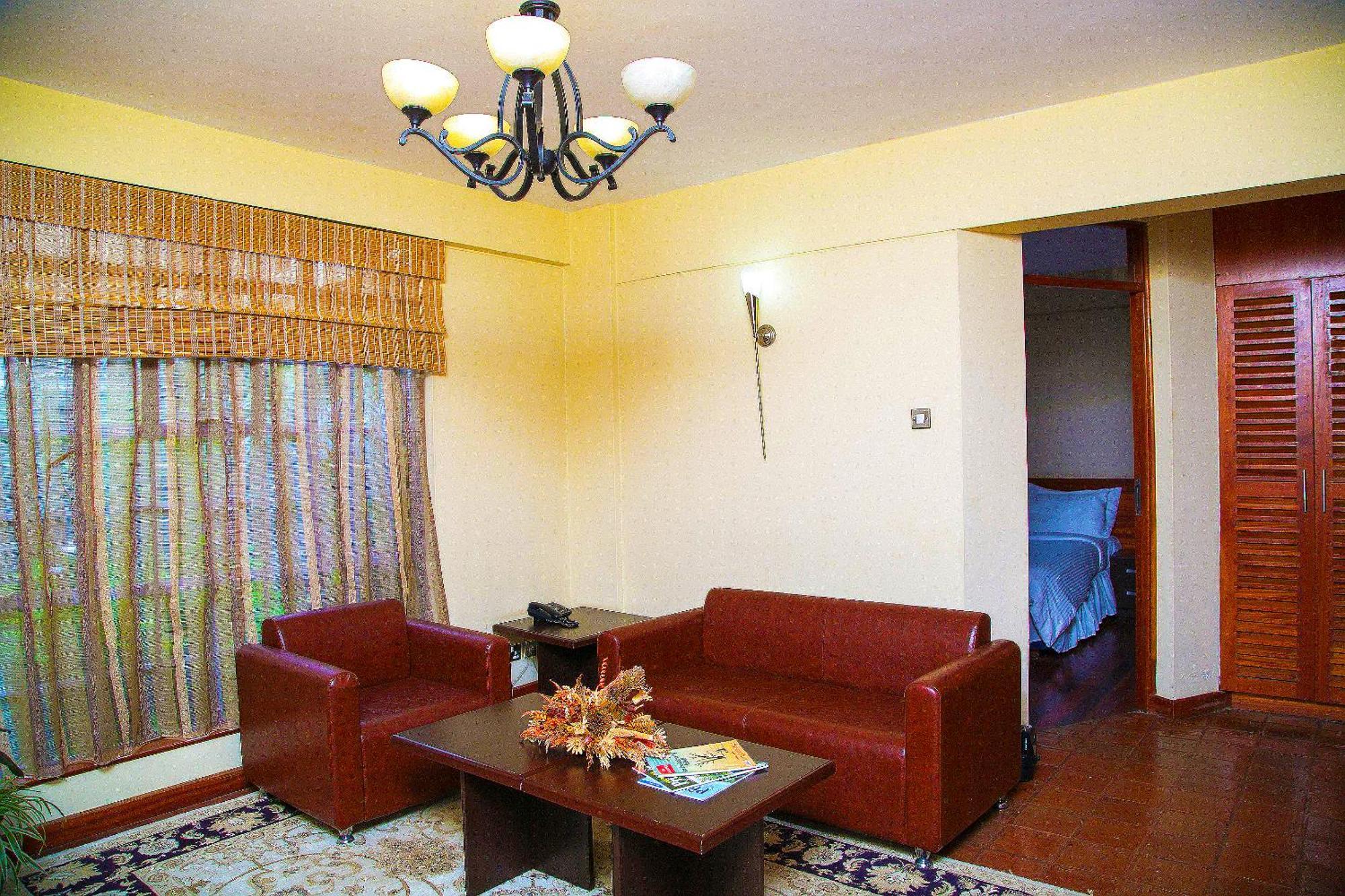 Batians Apartment Hotel Nairobi Room photo