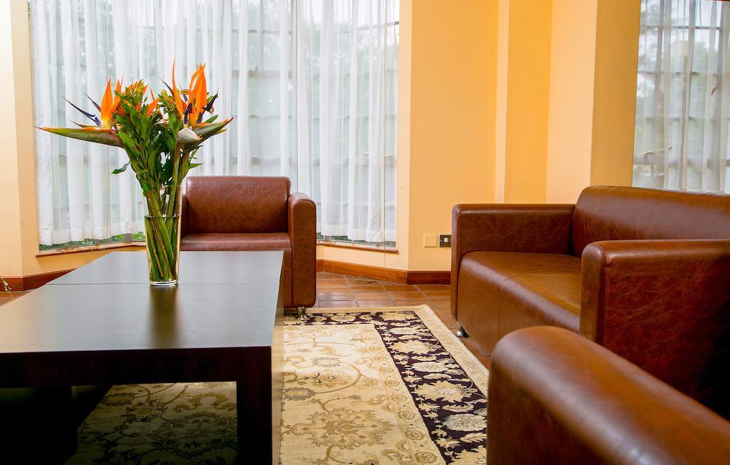 Batians Apartment Hotel Nairobi Room photo