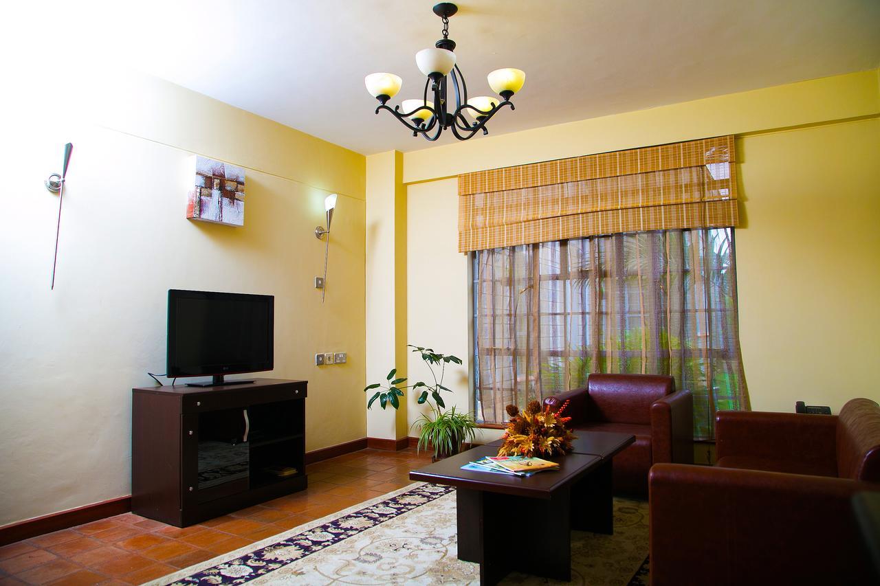 Batians Apartment Hotel Nairobi Exterior photo