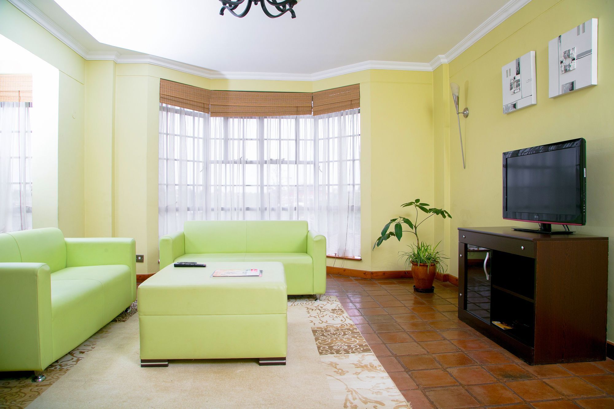 Batians Apartment Hotel Nairobi Exterior photo